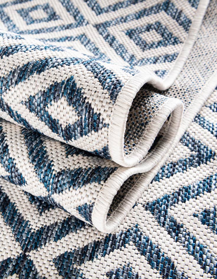 Detail image of  7' 10 x 7' 10  Washable Jill Zarin Costa Rica Indoor / Outdoor Square Rug