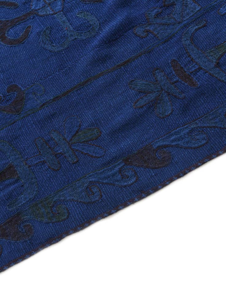 Detail image of  5' 6 x 6' 6  Hand Woven Kilim Suzani Wool Square Rug