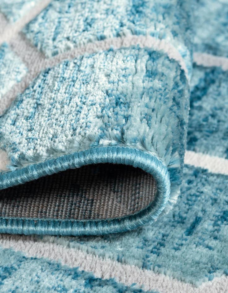 Detail image of  7' x 7' Lattice Trellis Square Rug