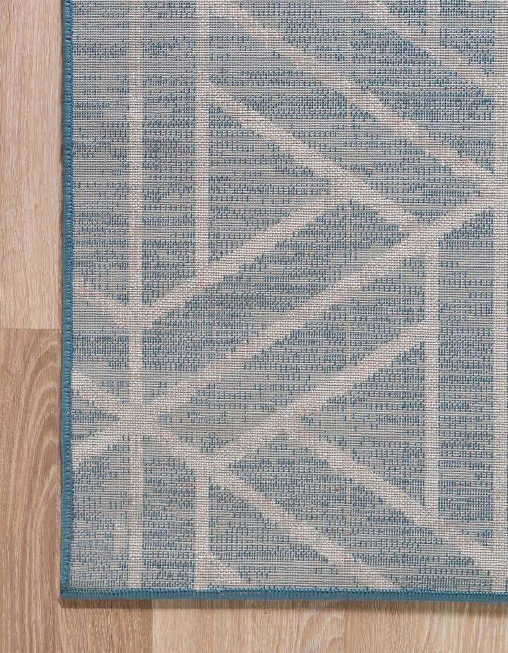 Detail image of  5' 3 x 5' 3 Lattice Trellis Square Rug