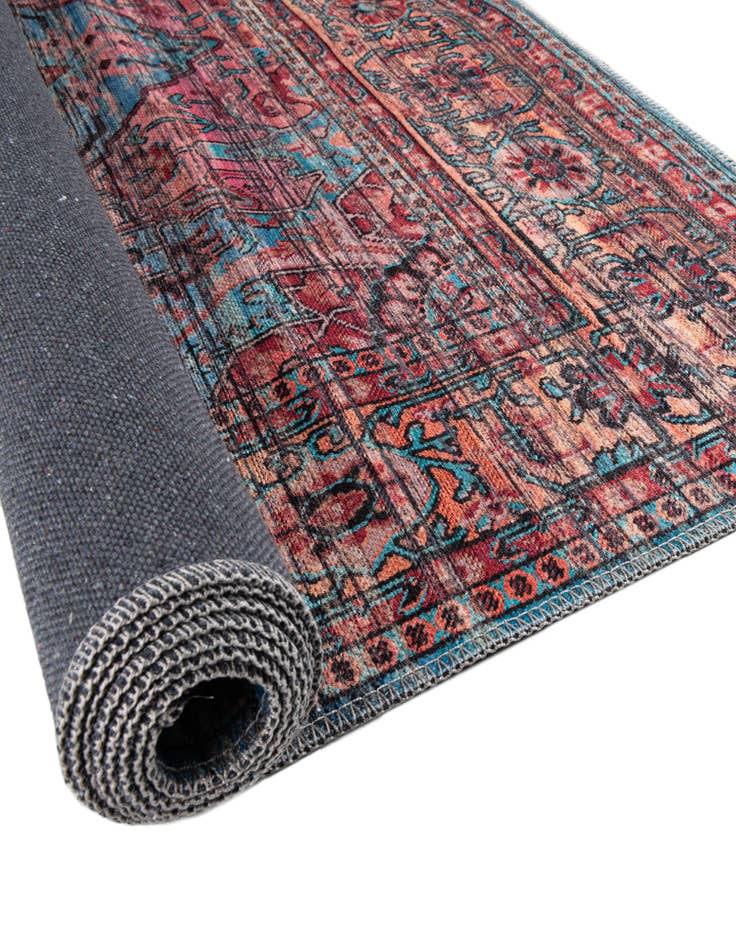 Detail image of  7' 10 x 7' 10  Washable Maahru Square Rug