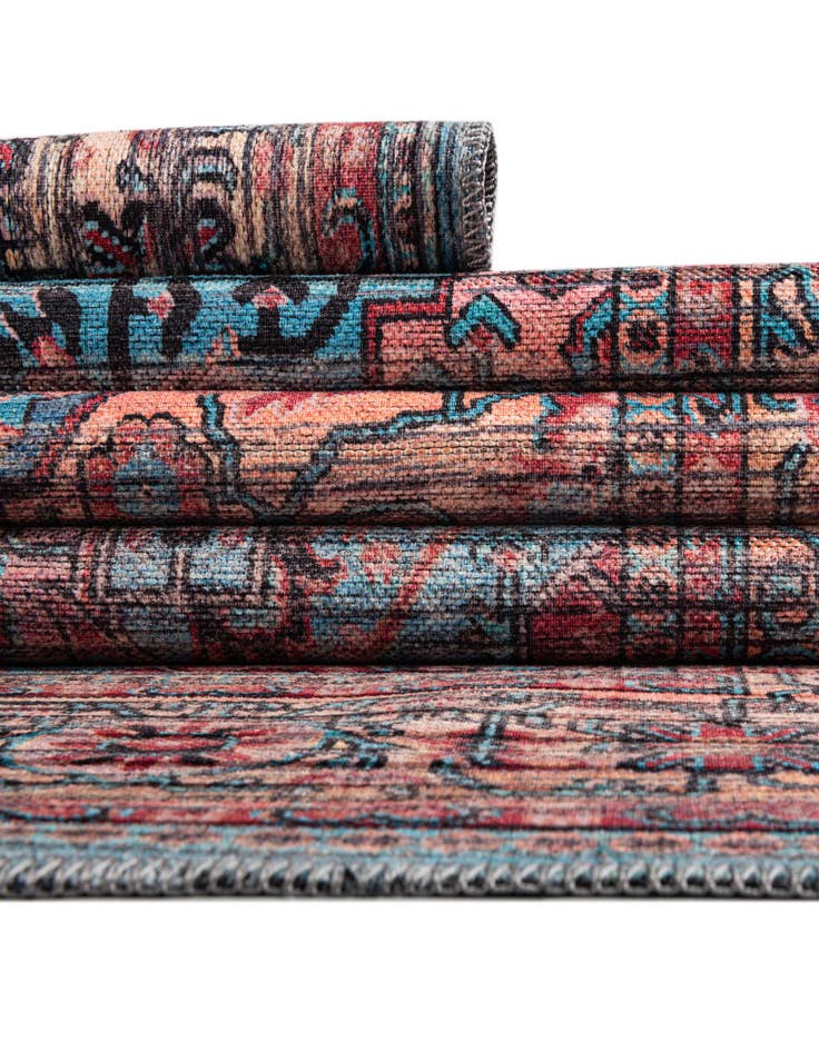 Detail image of  7' 10 x 7' 10  Washable Maahru Square Rug