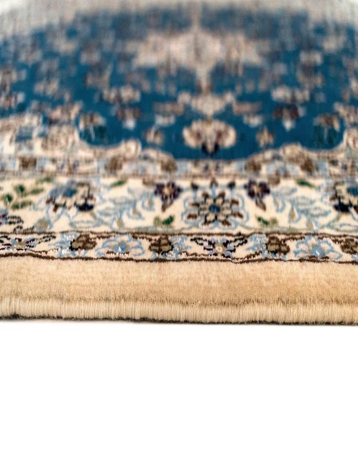 Detail image of  3' 6 x 3' 6 Nain Square Rug