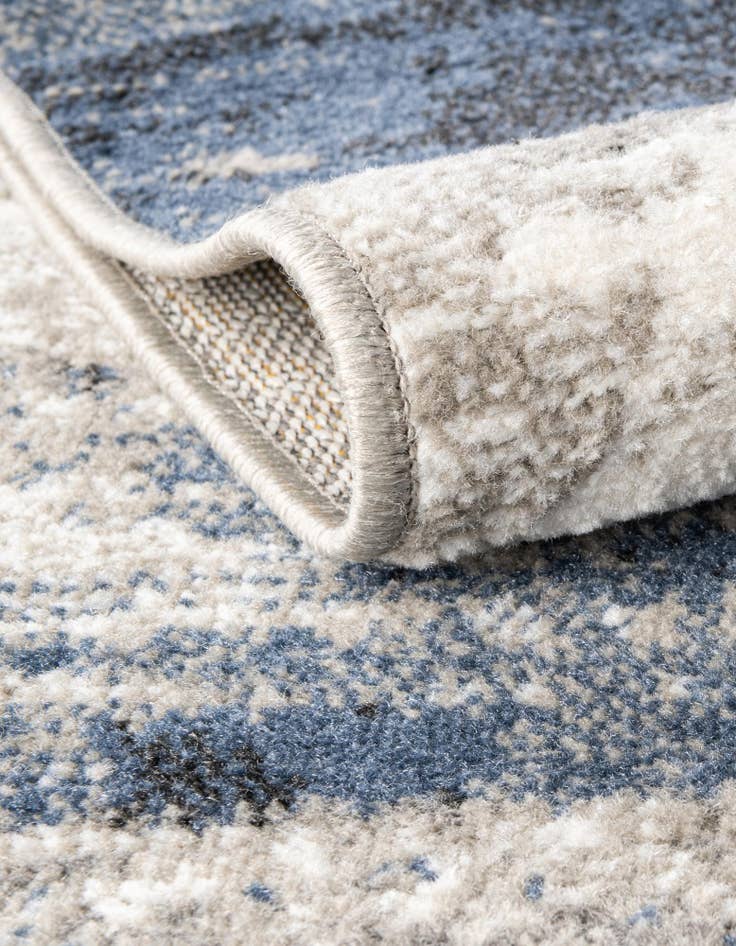 Detail image of  7' 10 x 7' 10 Oslo Square Rug