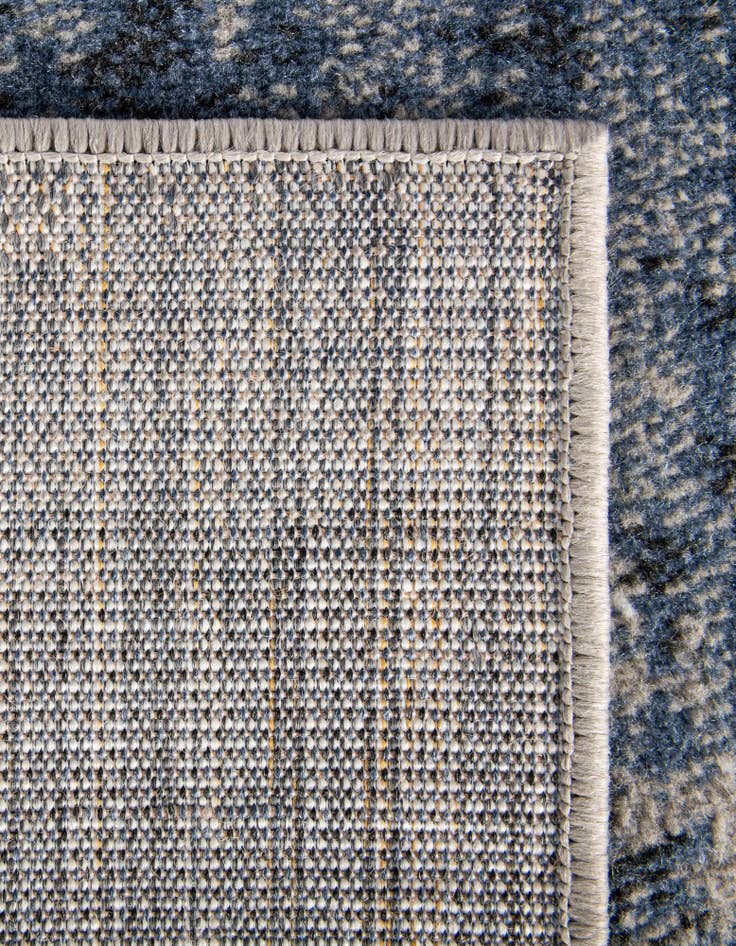 Detail image of  7' 10 x 7' 10 Oslo Square Rug