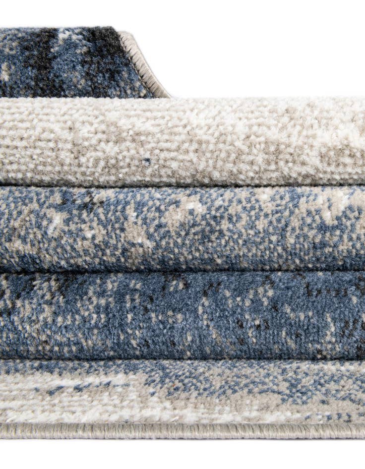 Detail image of  7' 10 x 7' 10 Oslo Square Rug