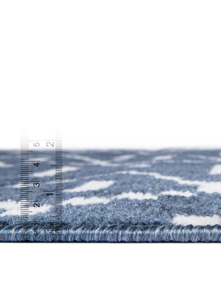 Detail image of  10' x 10' Oslo Square Rug