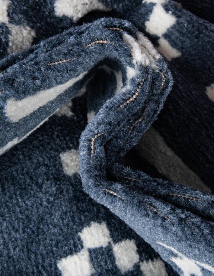 Detail image of  10' x 10' Oslo Square Rug