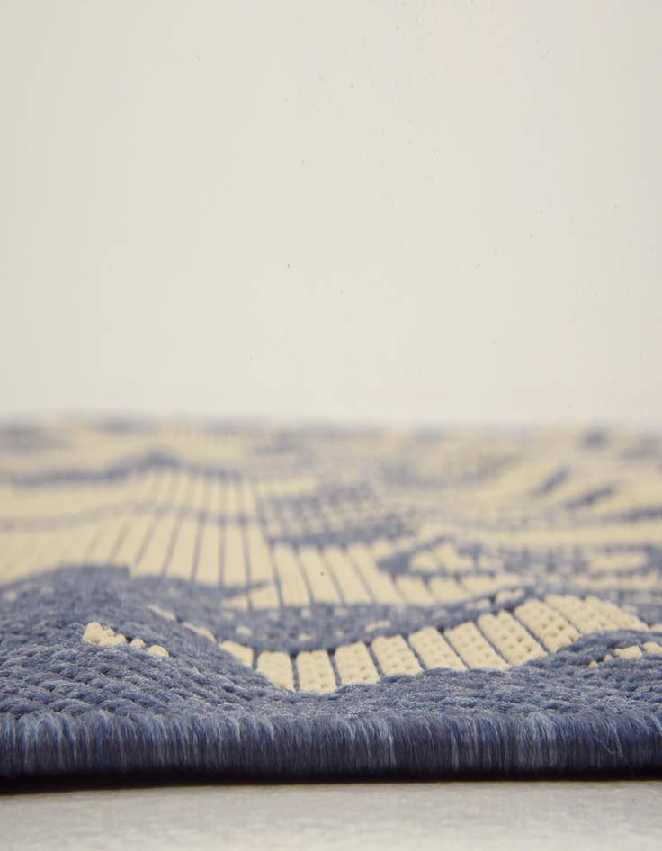 Detail image of  6' x 6'  Washable Botanical Indoor / Outdoor Square Rug