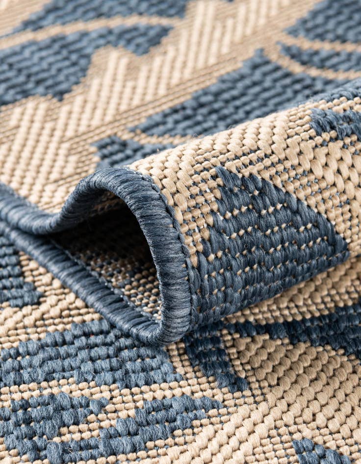 Detail image of  6' x 6'  Washable Botanical Indoor / Outdoor Square Rug