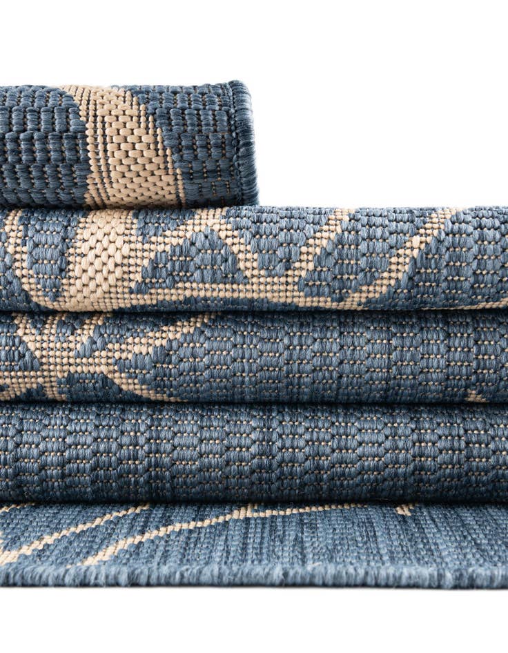 Detail image of  6' x 6'  Washable Botanical Indoor / Outdoor Square Rug