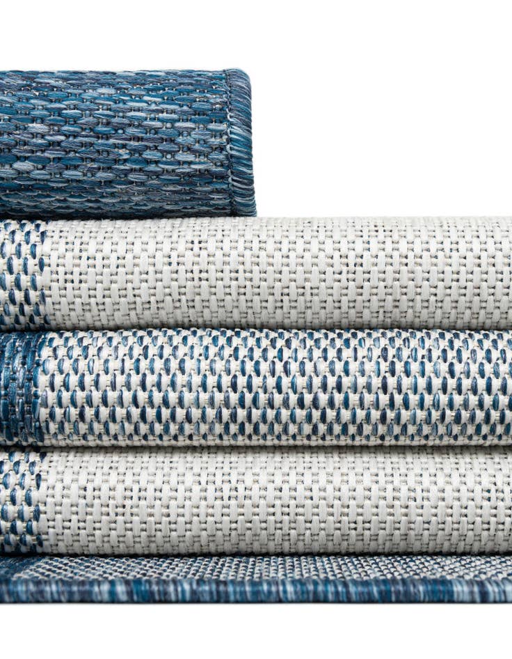 Detail image of  7' 10 x 7' 10  Washable Checkered Indoor / Outdoor Square Rug