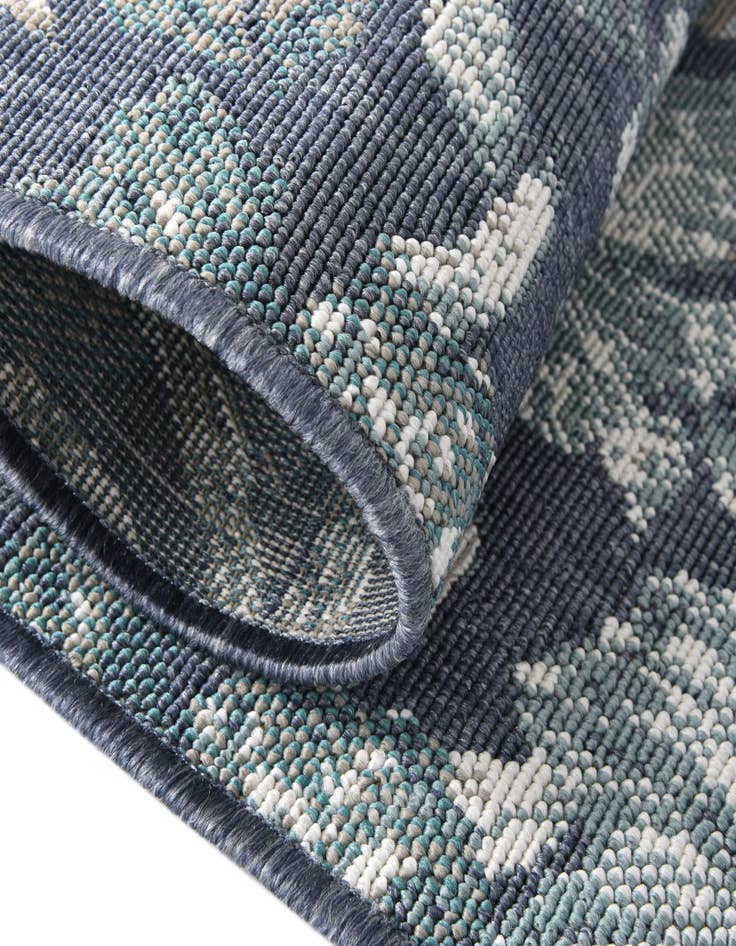 Detail image of  7' 10 x 7' 10  Washable Coastal Indoor / Outdoor Square Rug