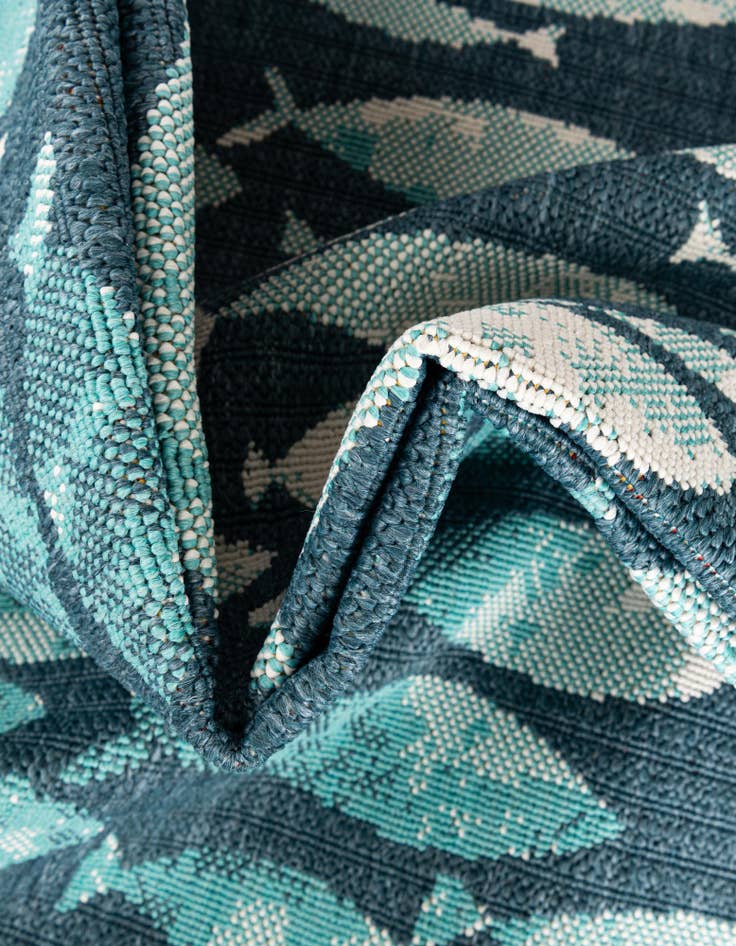 Detail image of  7' 10 x 7' 10  Washable Coastal Indoor / Outdoor Square Rug