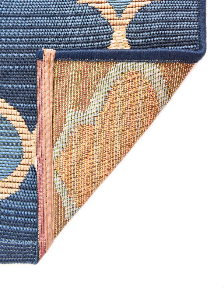 Detail image of  6' x 6'  Washable Lattice Indoor / Outdoor Square Rug