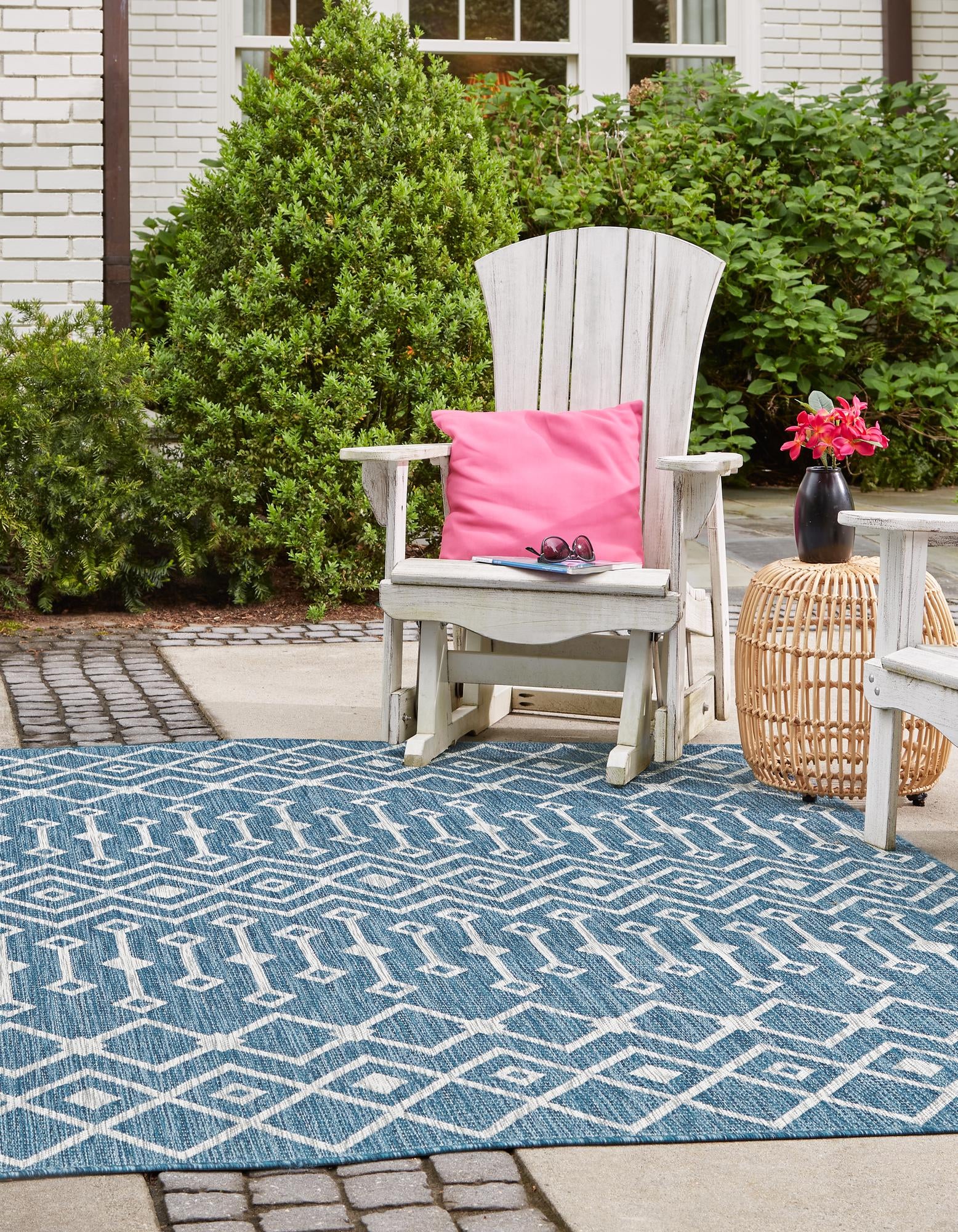 Blue 6' x 6' Lattice Indoor / Outdoor Square Rug | Rugs.com