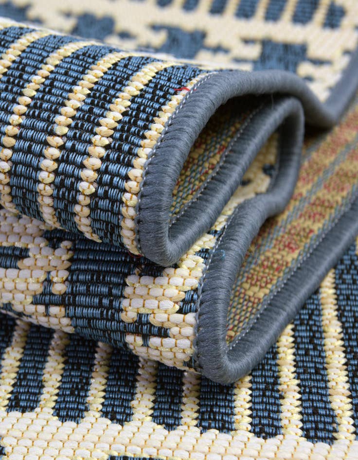 Detail image of  6' x 6'  Washable Lattice Indoor / Outdoor Square Rug