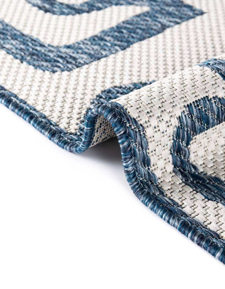 Detail image of  10' x 10'  Washable Modern Indoor / Outdoor Square Rug