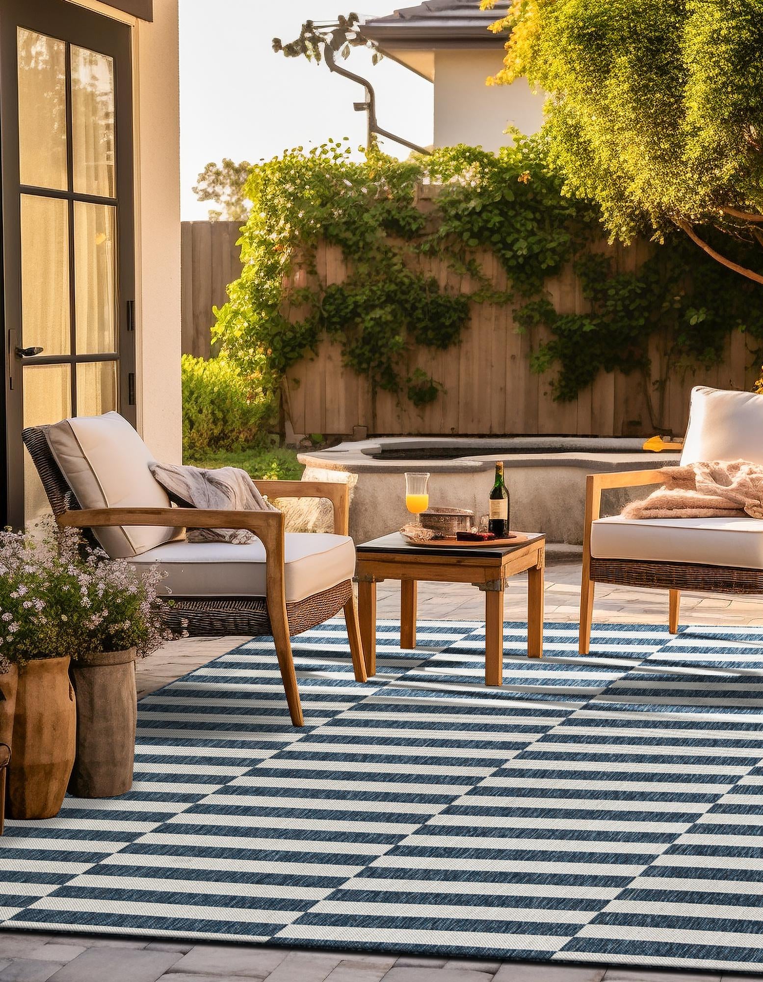 Blue 6' x 6' Ribbon Indoor / Outdoor Square Rug | Rugs.com