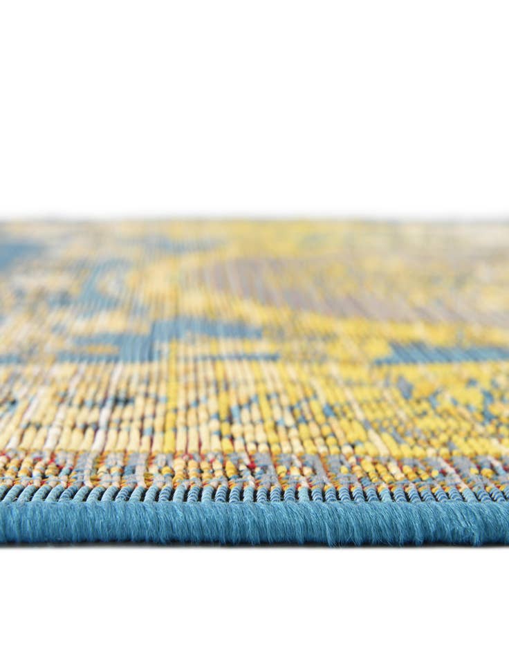 Detail image of  6' x 6'  Washable Traditional Indoor / Outdoor Square Rug