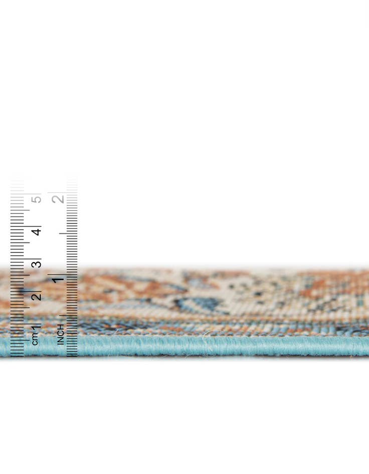 Detail image of  7' 10 x 7' 10  Washable Traditional Indoor / Outdoor Square Rug