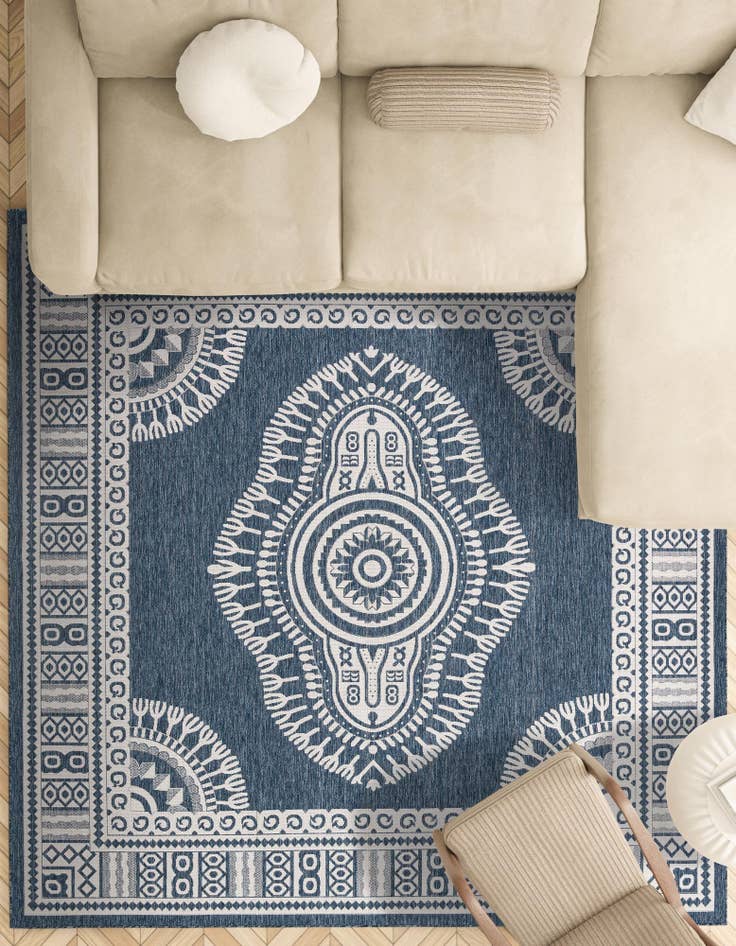 Detail image of  13' x 13'  Washable Traditional Indoor / Outdoor Square Rug