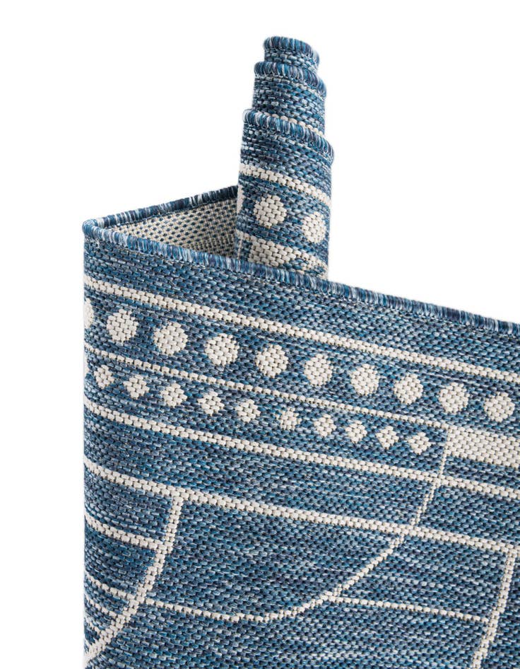 Detail image of  13' x 13'  Washable Traditional Indoor / Outdoor Square Rug