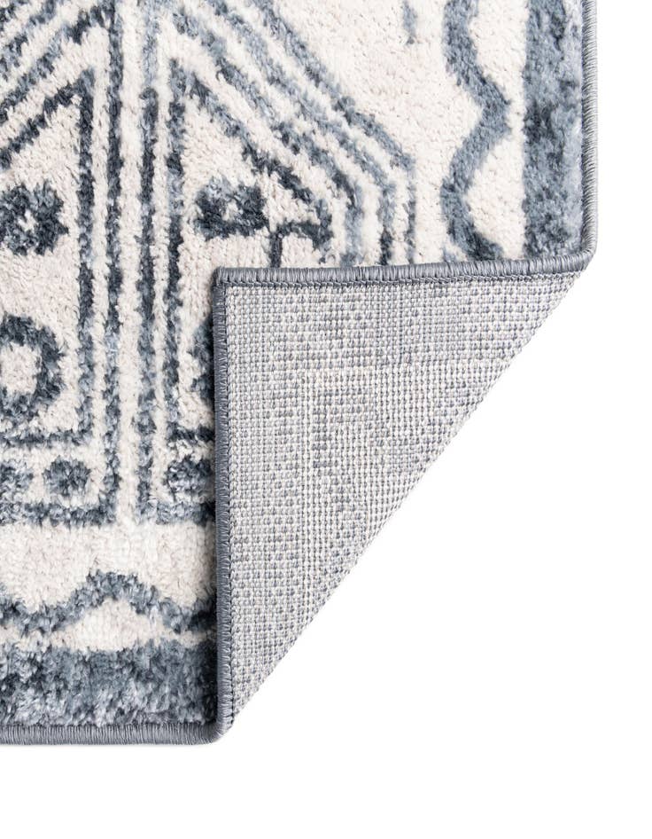 Detail image of  7' 10 x 7' 10 Oxford Square Rug