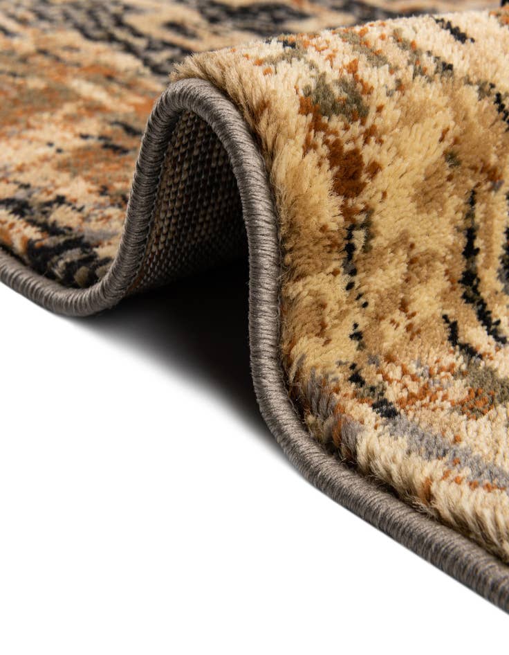 Detail image of  7' 10 x 7' 10 Saturn Square Rug