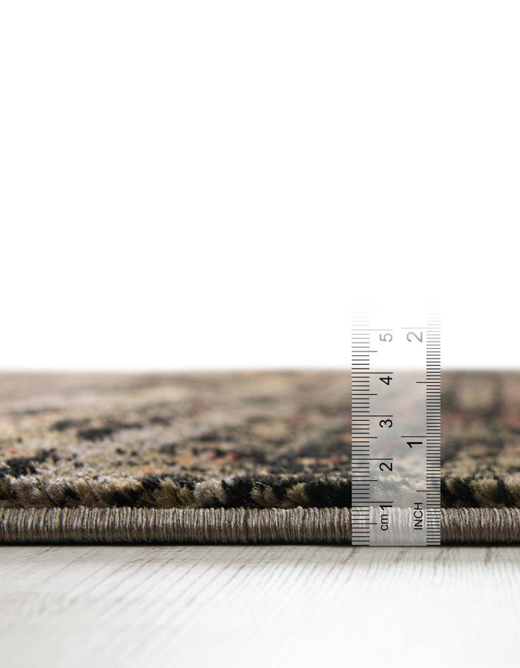 Detail image of  7' 10 x 7' 10 Saturn Square Rug