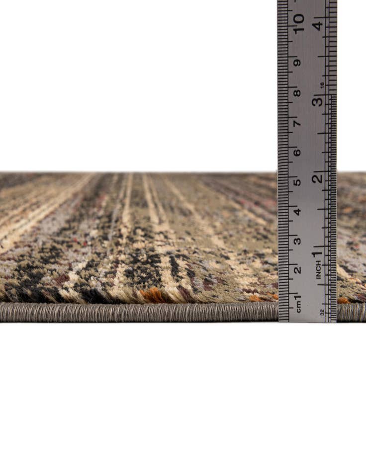 Detail image of  7' 10 x 7' 10 Saturn Square Rug