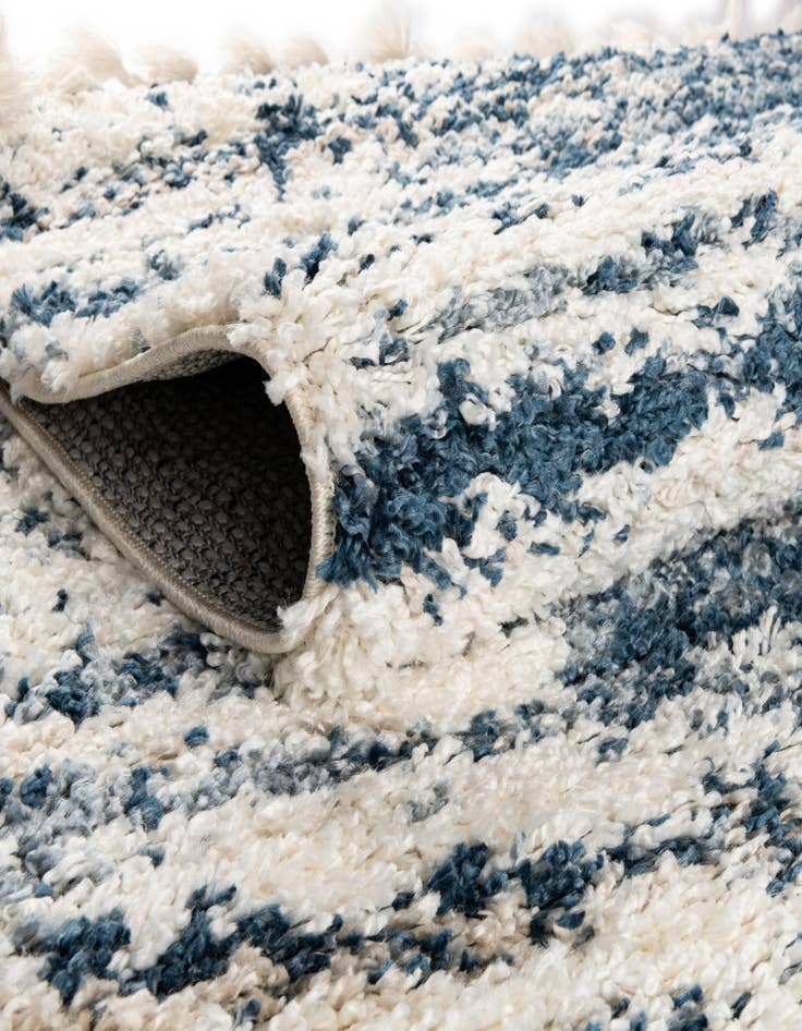 Detail image of  7' 10 x 7' 10 Serenity Shag Square Rug