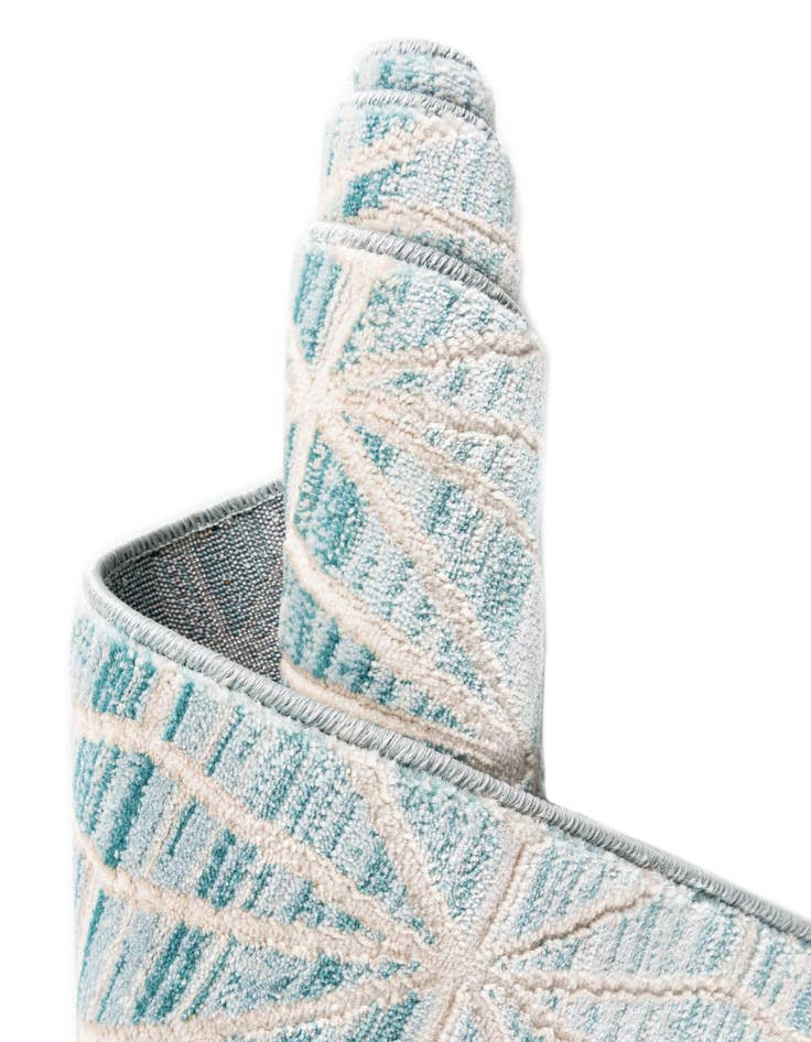 Detail image of Jill Zarin 7' 10 x 7' 10 Uptown Fifth Avenue Square Rug