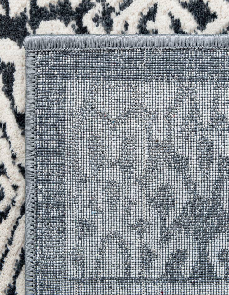 Detail image of Jill Zarin 7' 10 x 7' 10 Uptown Cloisters Square Rug