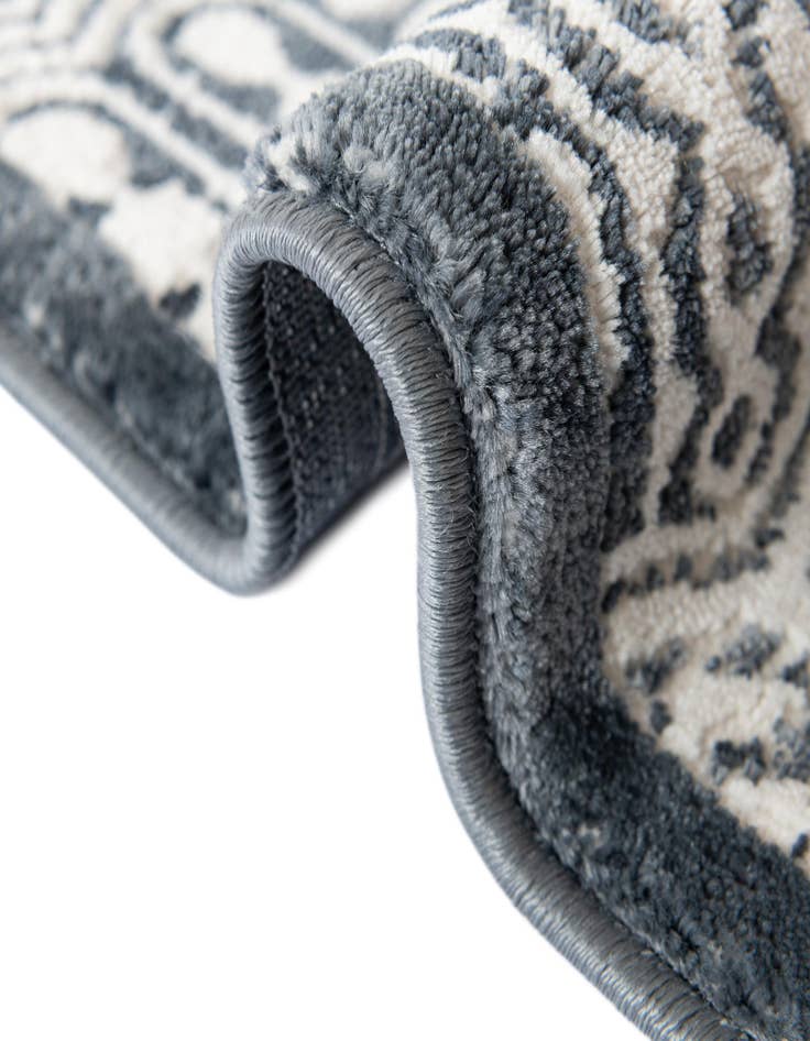 Detail image of Jill Zarin 7' 10 x 7' 10 Uptown Cloisters Square Rug