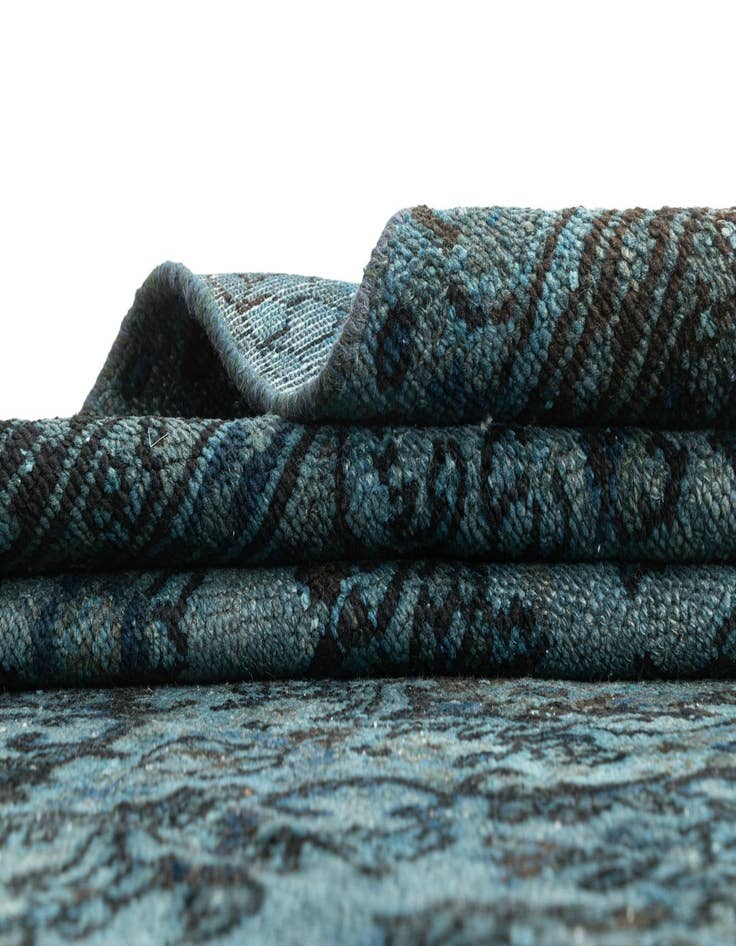 Detail image of  10' 7 x 10' 7 Vintage Royal Square Rug