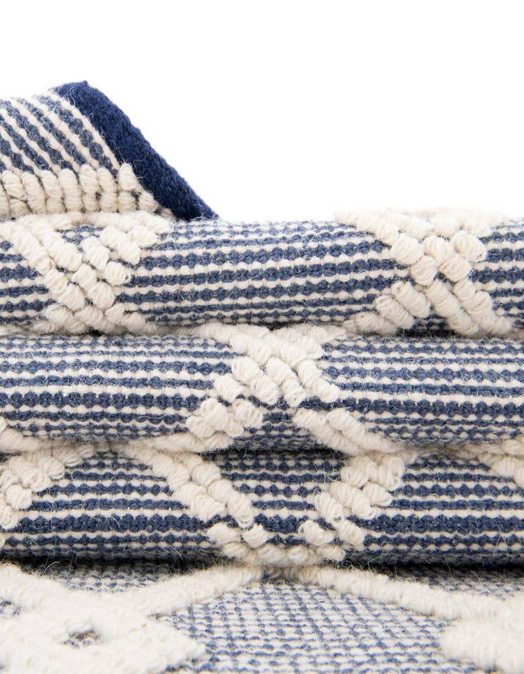 Detail image of  8' x 8'  Hand Knotted Jill Zarin Dorset Square Rug