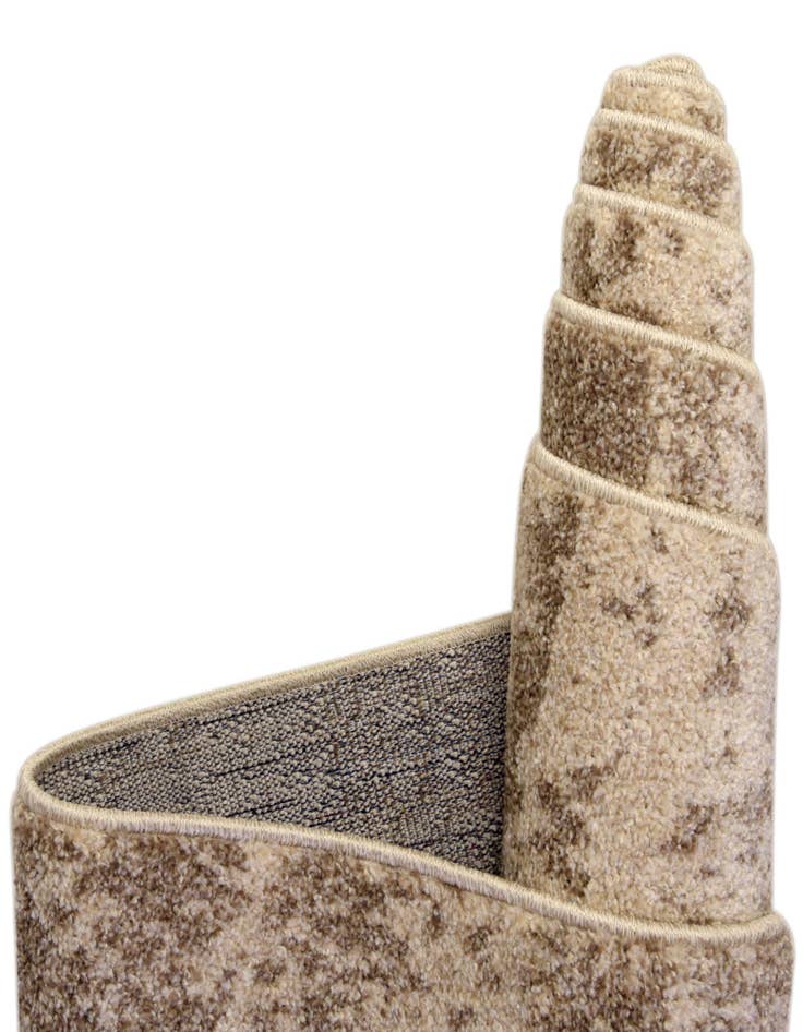 Detail image of  5' x 10' Angelica Runner Rug