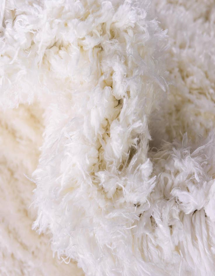 Detail image of  4' x 6' Marilyn Monroe&trade; Shag Oval Rug