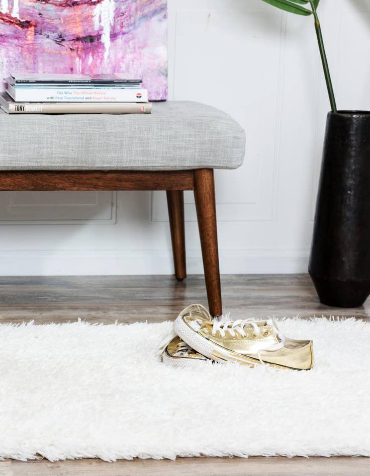 Detail image of  2' x 6' Marilyn Monroe™ Shag Runner Rug