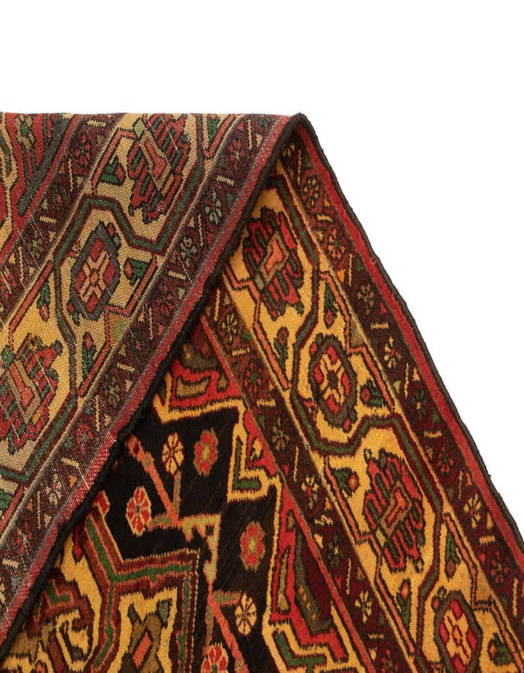 Detail image of  6' 10 x 10' Bachtiar Wool Rug