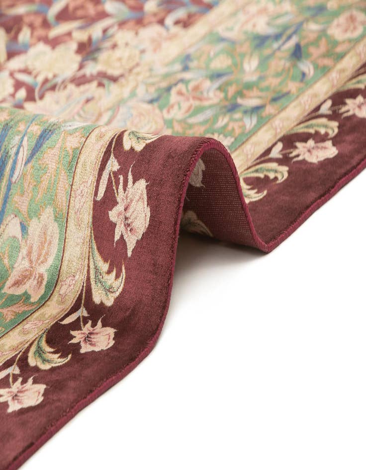 Detail image of  6' 1 x 9' 10 Ghom Design Rug