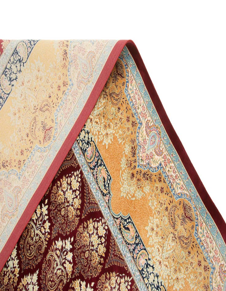 Detail image of  8' x 11' 5 Ghom Design Rug