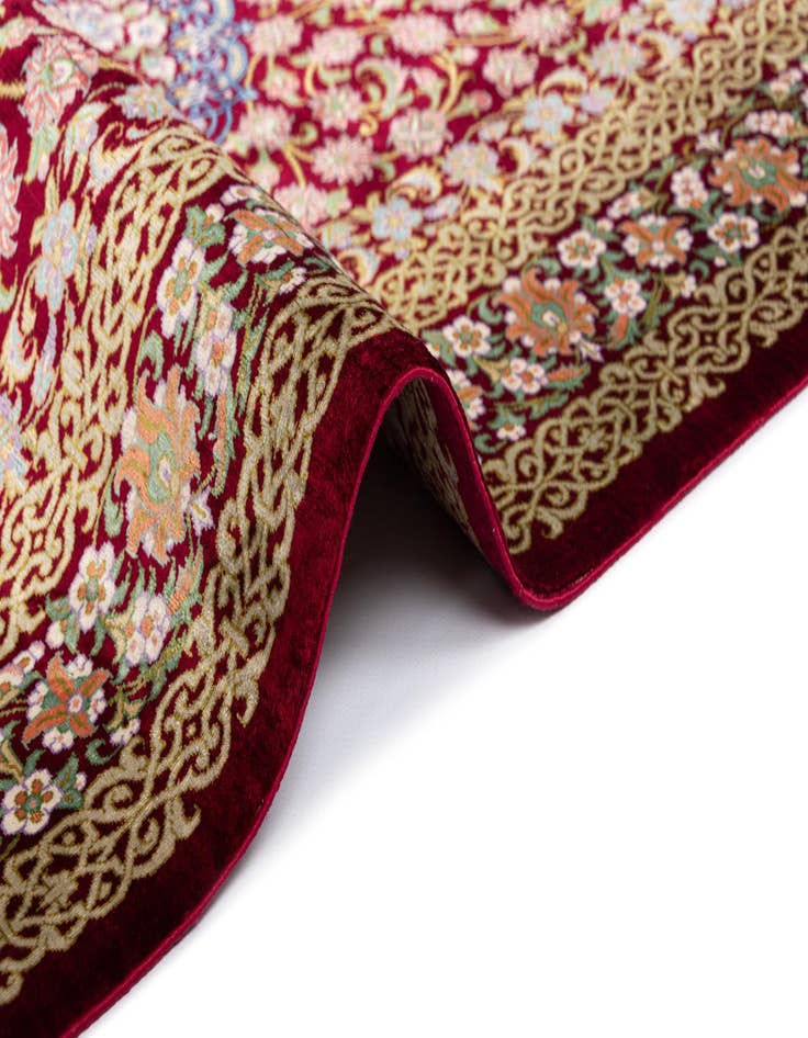 Detail image of  2' 7 x 4' 2 Ghom Silk Rug