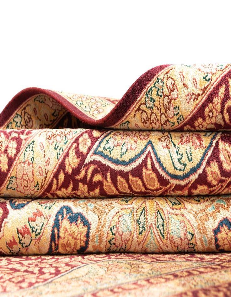 Detail image of  3' 5 x 4' 11 Ghom Silk Rug