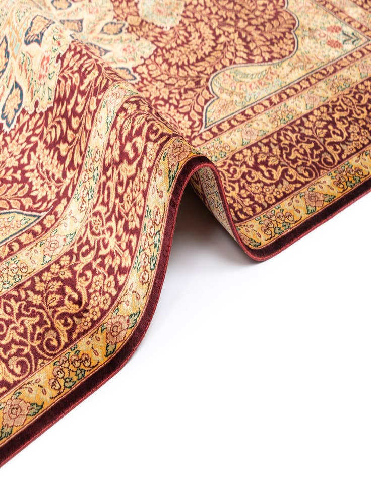 Detail image of  3' 5 x 4' 11 Ghom Silk Rug