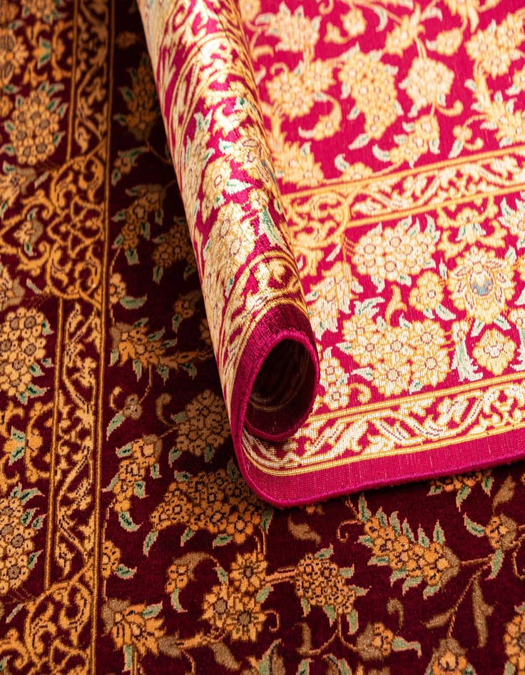 Detail image of  3' 3 x 4' 11 Ghom Silk Rug