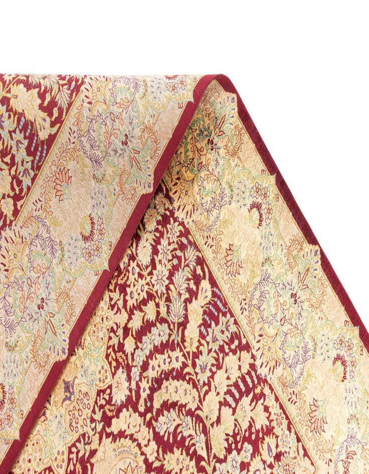 Detail image of  3' 3 x 4' 10 Ghom Silk Rug