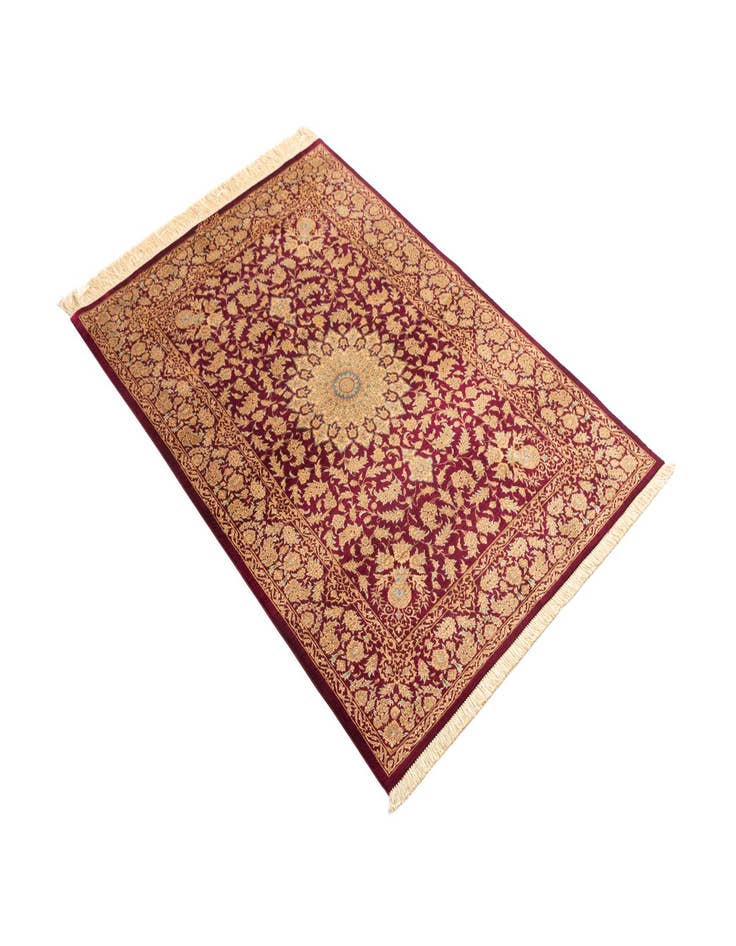 Detail image of  3' 3 x 4' 10 Ghom Silk Rug