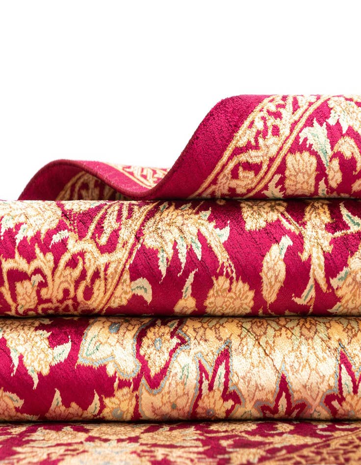 Detail image of  3' 3 x 4' 10 Ghom Silk Rug